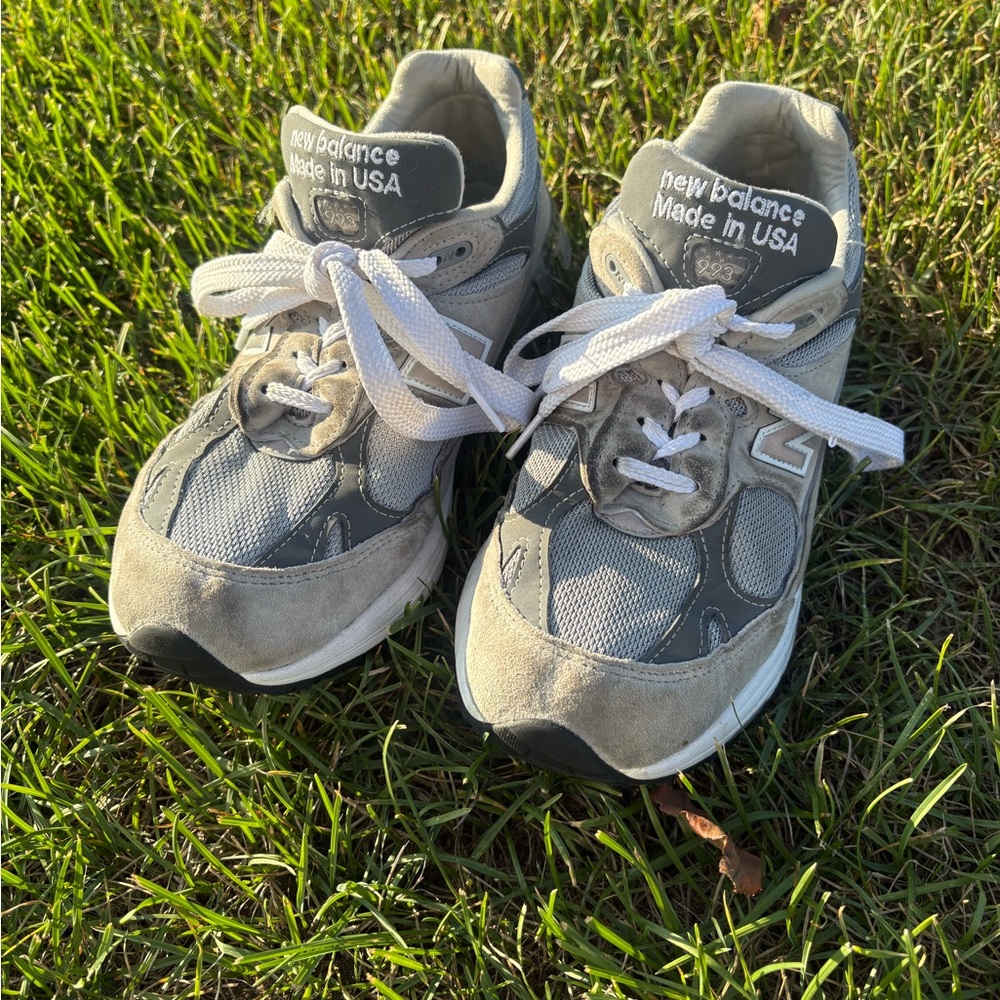 New Balance Sneakers in Gray and White